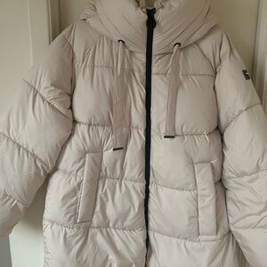BCBG Light Beige Puffer Jacket